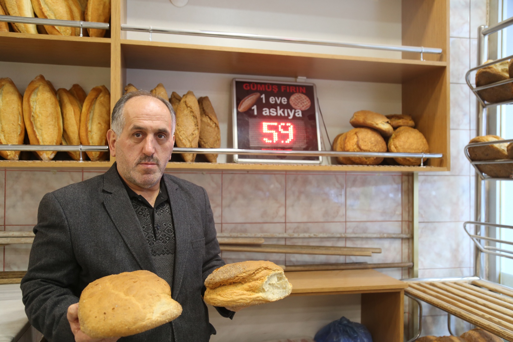 Gümüşhane’de ‘askıda ekmek’ uygulaması sürdürülüyor 5