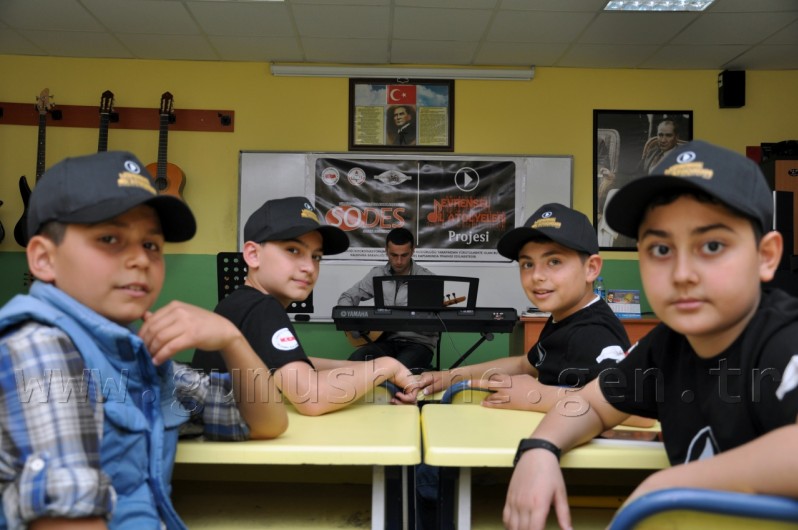 Evrensel Dil Atölyeleri Projesi Başladı 1