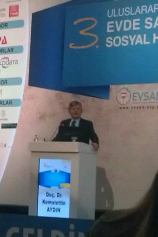 Milletvekili Aydın Evde Sağlık ve Sosyal Hizmetler Kongresinde Sunum Yaptı 3