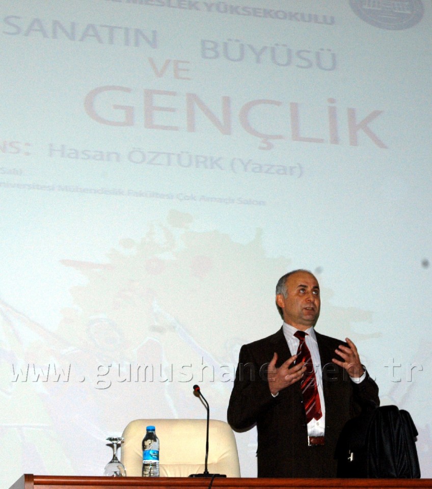 GÜ'de 'Sanatın Büyüsü ve Gençlik Konferansı' Düzenlendi 1