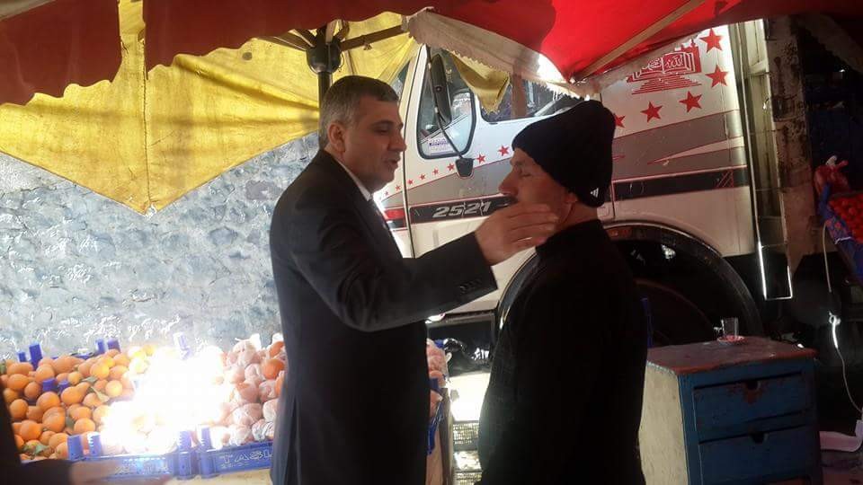 Pektaş, Salı pazarında esnafla bir araya geldi 7