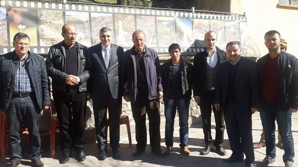 Pektaş, Salı pazarında esnafla bir araya geldi 26