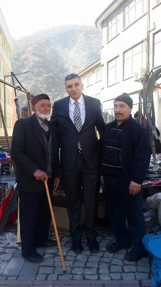 Pektaş, Salı pazarında esnafla bir araya geldi 27