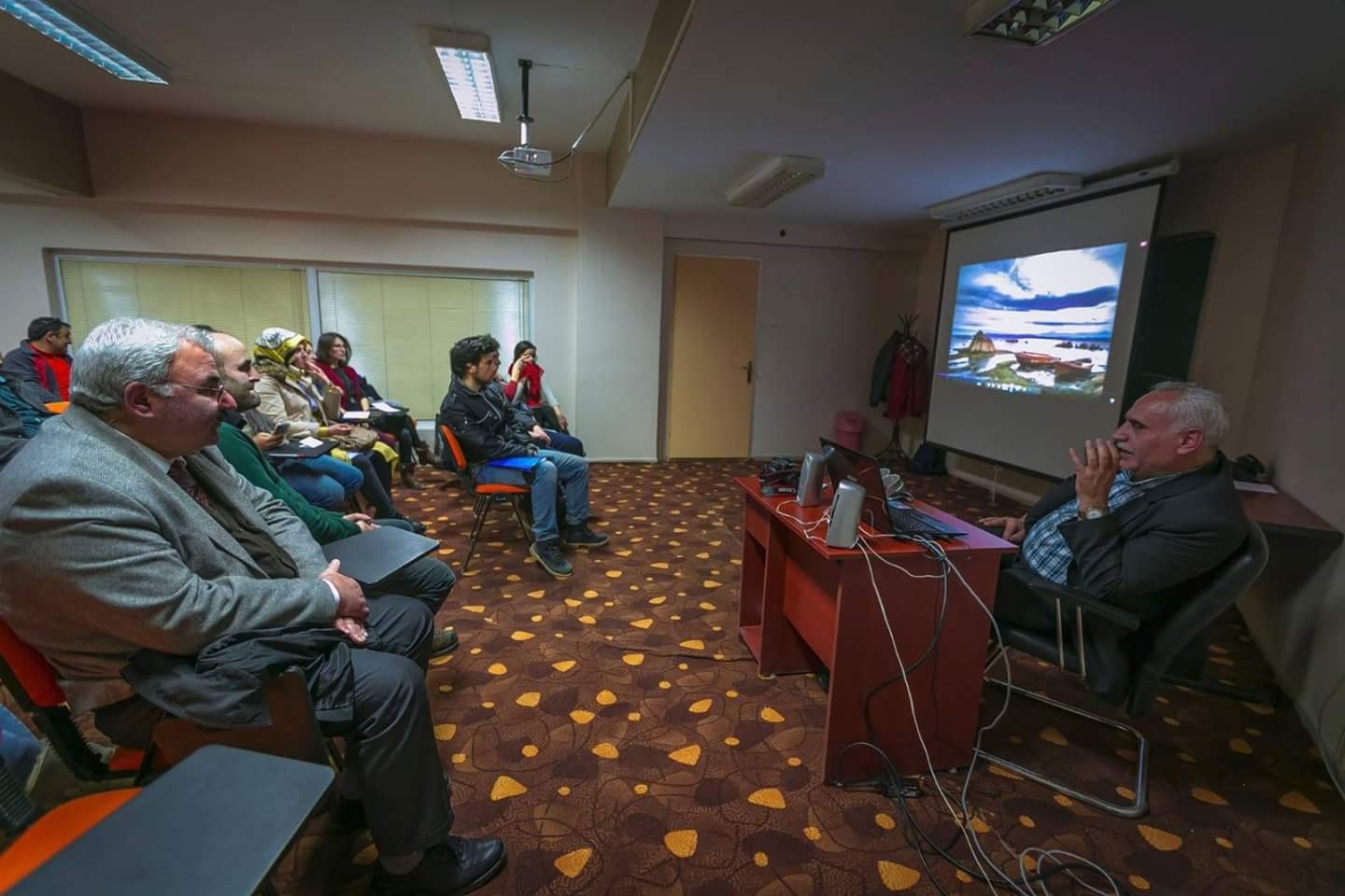 Turan Reis tecrübelerini gençlerle paylaştı 1