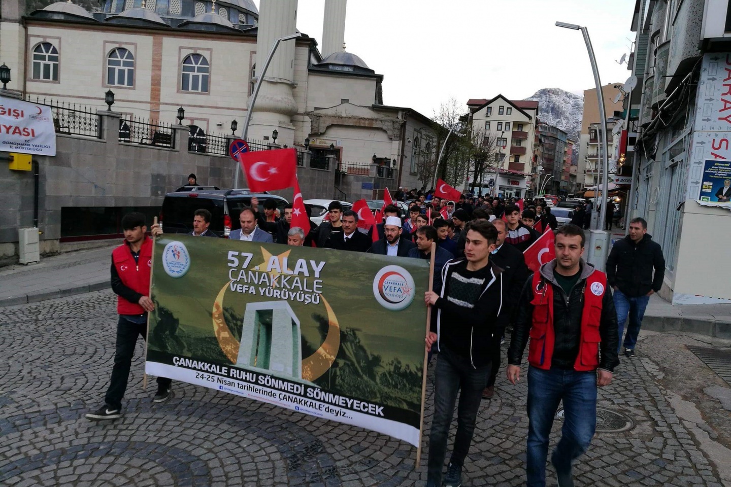 Gümüşhane’de 57.Alaya vefa yürüyüşü düzenlendi 4