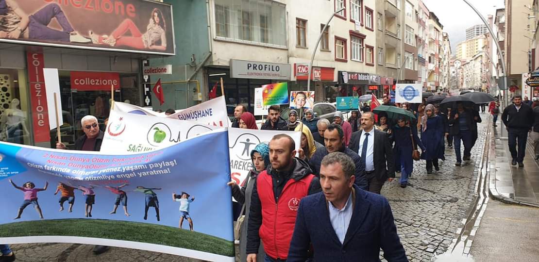 KYK öğrencileri otizme dikkat çekmek için yürüdü 3