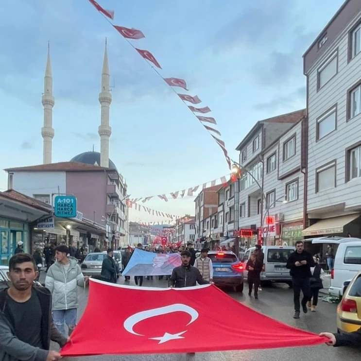 Kelkit Türk Eğitim-Sen'den 100.yıl yürüyüşü 4