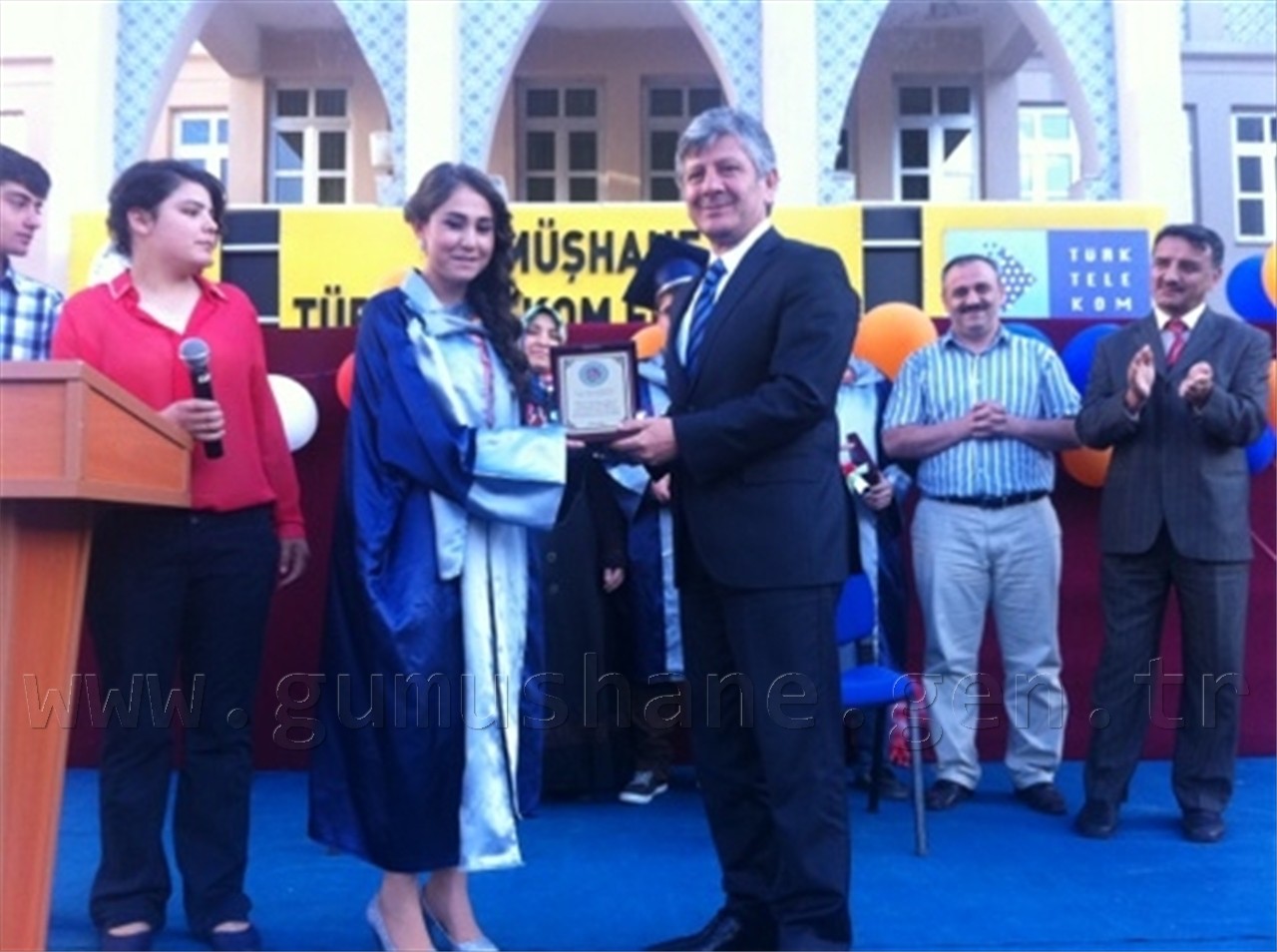 Milletvekili Aydın Gümüşhane'de Öğrencilerle Kep Attı 1