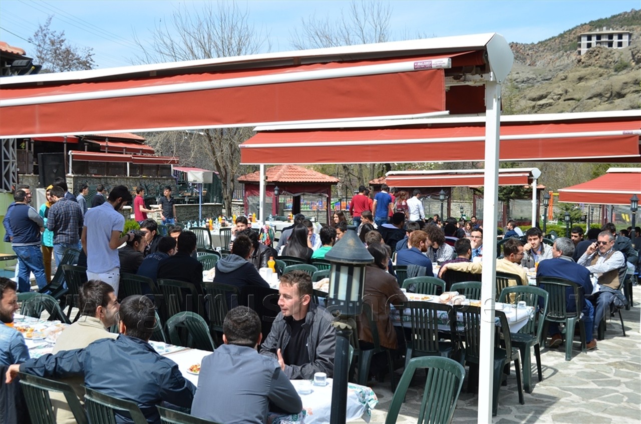 Polisten Üniversite Öğrencilerine Dayanışma Yemeği 2