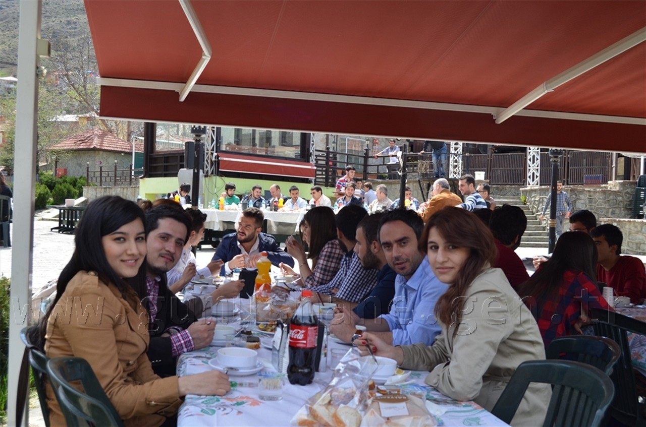 Polisten Üniversite Öğrencilerine Dayanışma Yemeği 4