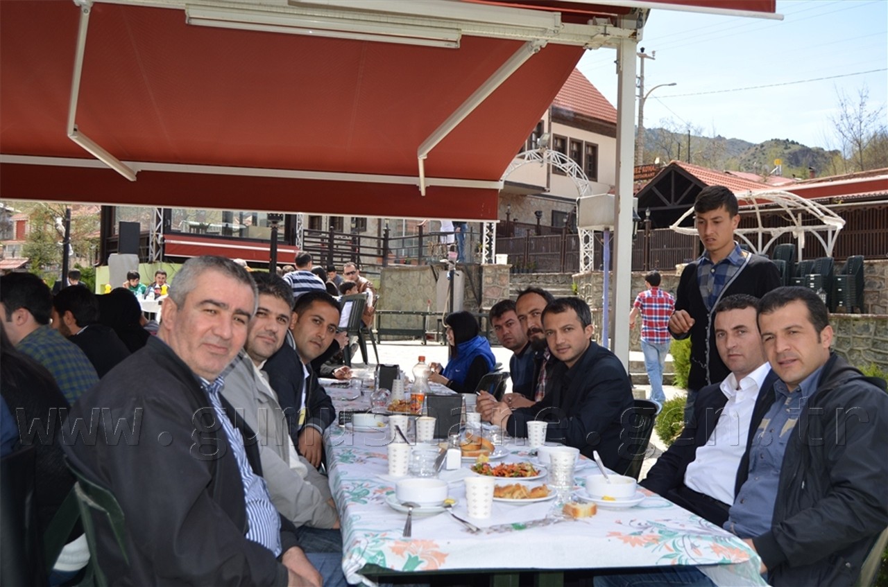 Polisten Üniversite Öğrencilerine Dayanışma Yemeği 5