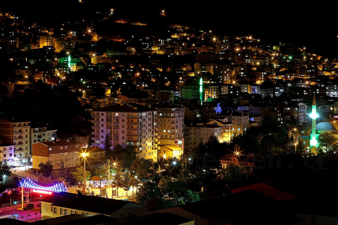 Cami minareleri ışıklandırıldı 3