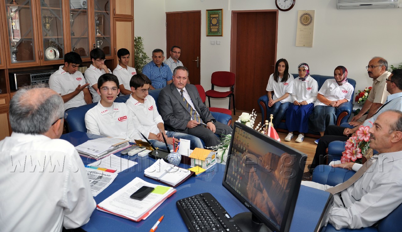 Şampiyon FEM'lilerden Vali Mayda ve Aktaş'a Ziyaret 1