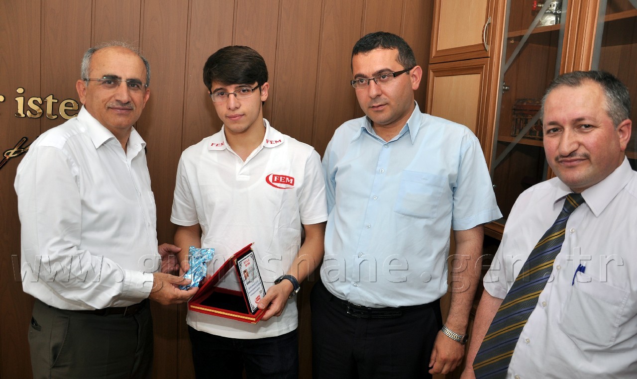 Şampiyon FEM'lilerden Vali Mayda ve Aktaş'a Ziyaret 2