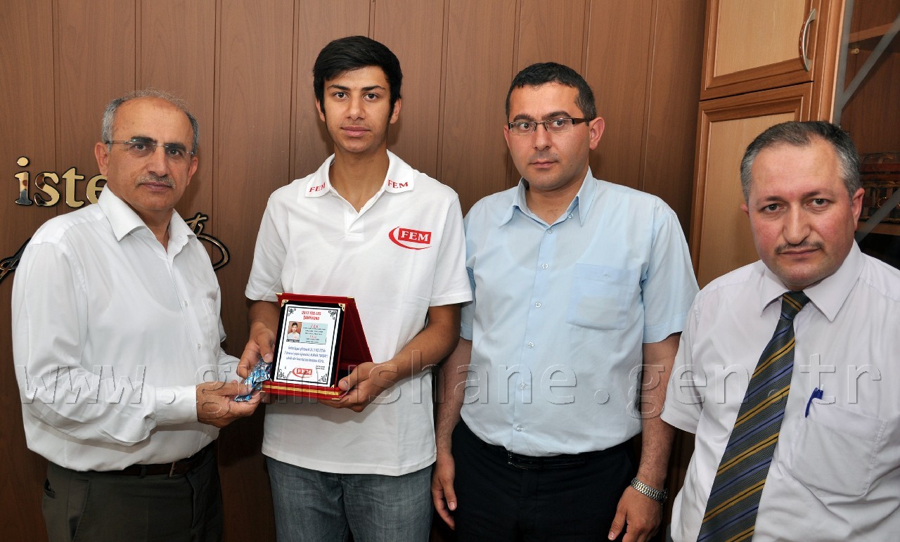 Şampiyon FEM'lilerden Vali Mayda ve Aktaş'a Ziyaret 5