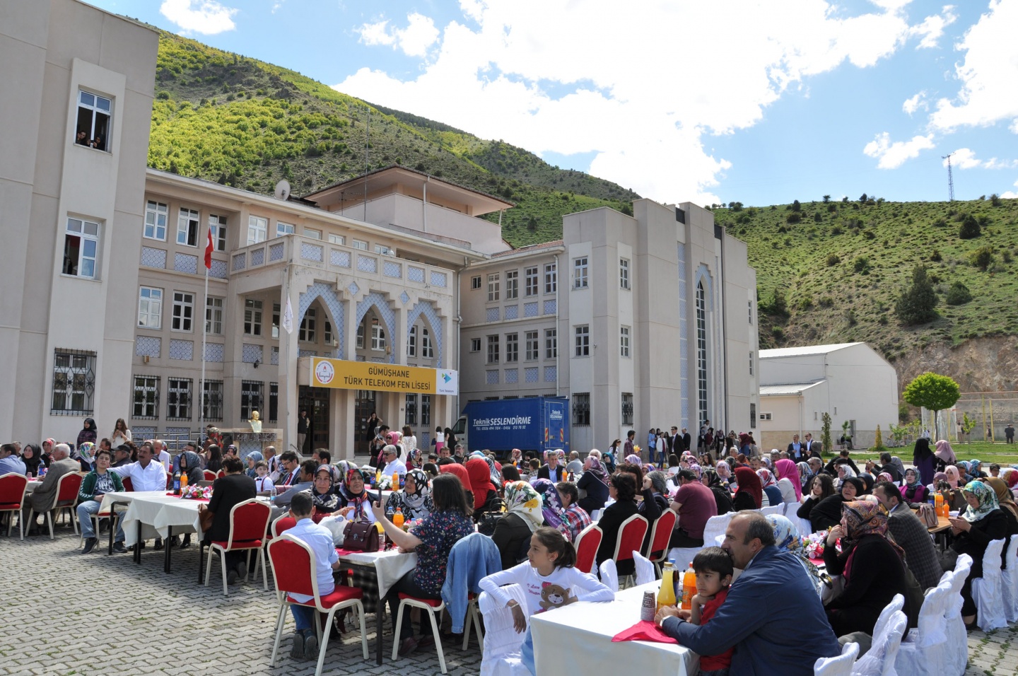 Türk Telekom Fen Lisesinde 10. Dönem Mezuniyet Coşkusu 4