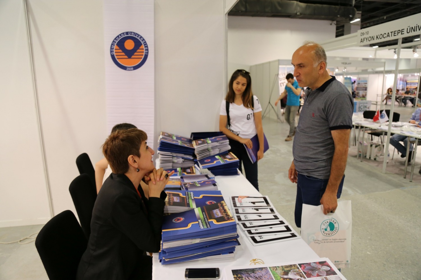 Gümüşhane Üniversitesi Educaturk Tercih Fuarı’nda Öğrencilerle buluştu 4