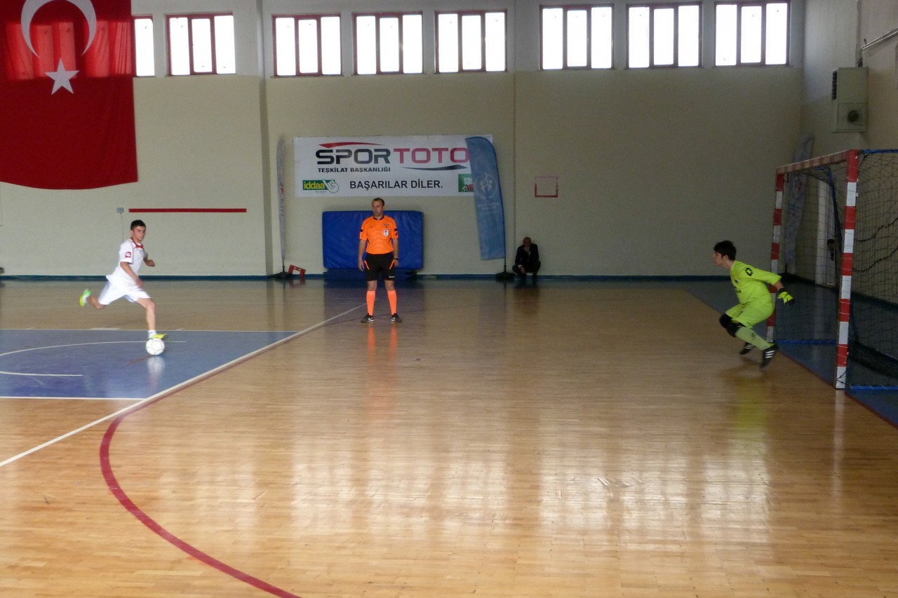 Futsal’da Kelkit birinci oldu 3