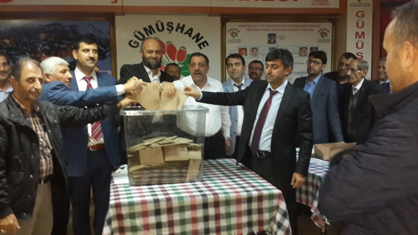 Sultanbeyli Gümüşhaneliler Derneğinde Abdulkerim Yıldız güven tazeledi 4