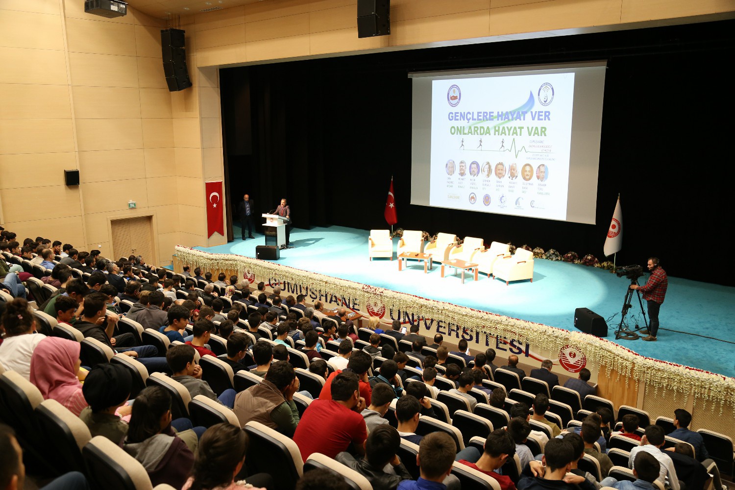 ‘Gençlere Hayat Ver, Onlarda Hayat Var’ 4