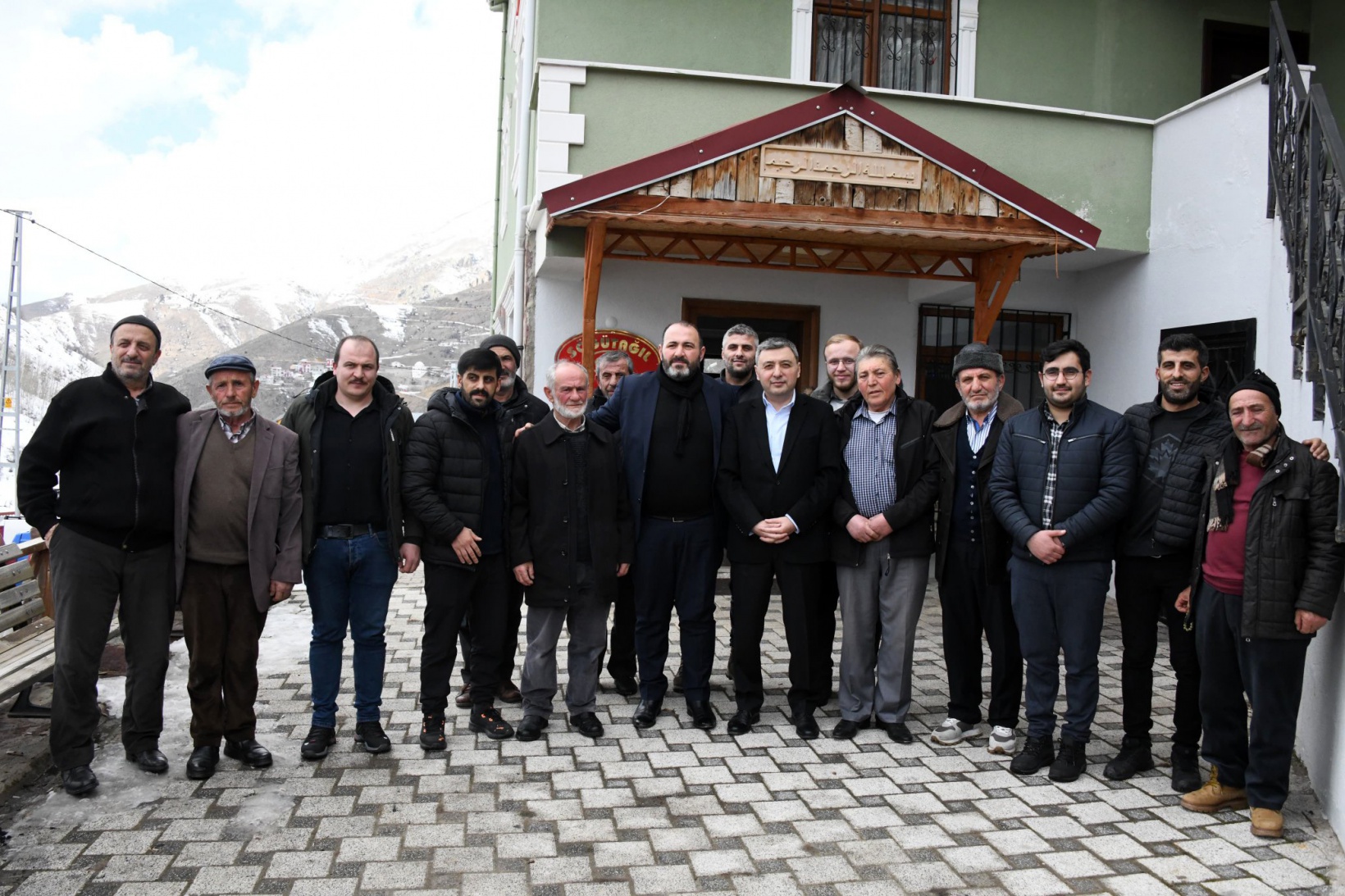 Vali Tanrısever tarihi Sarıçiçek Köy Odaları’nda incelemelerde bulundu 1