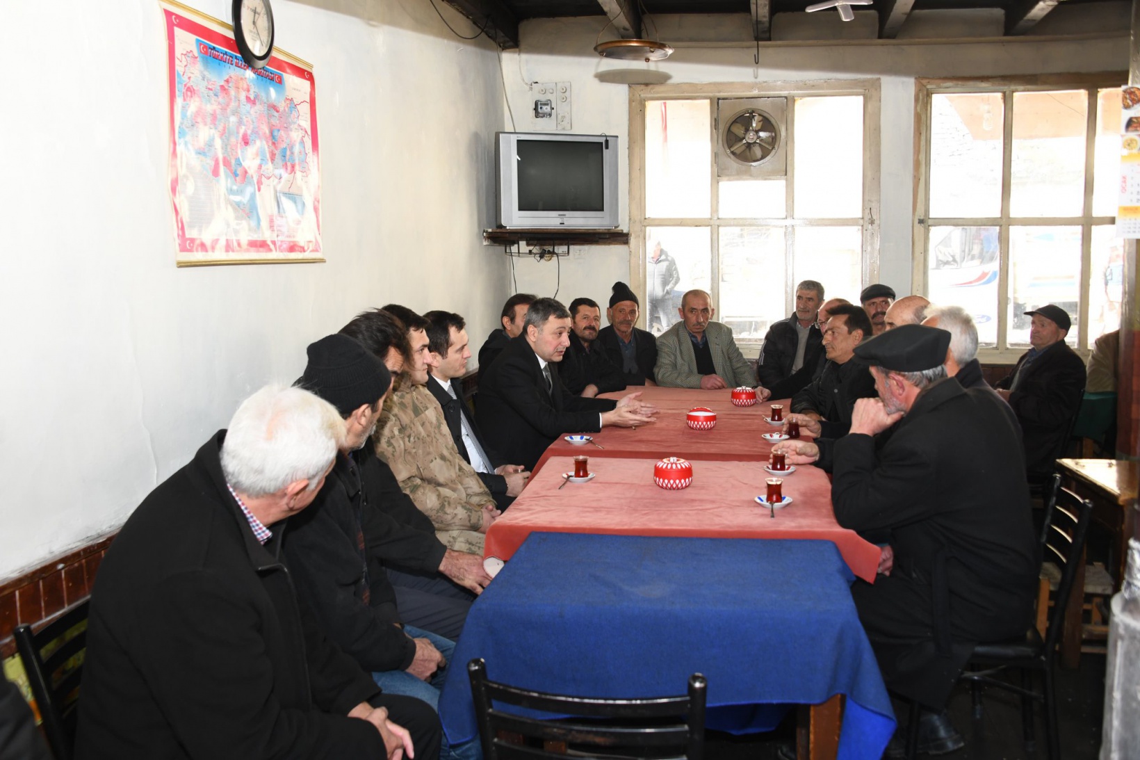 Vali Tanrısever’den köy ve şehit ailesi ziyareti 4