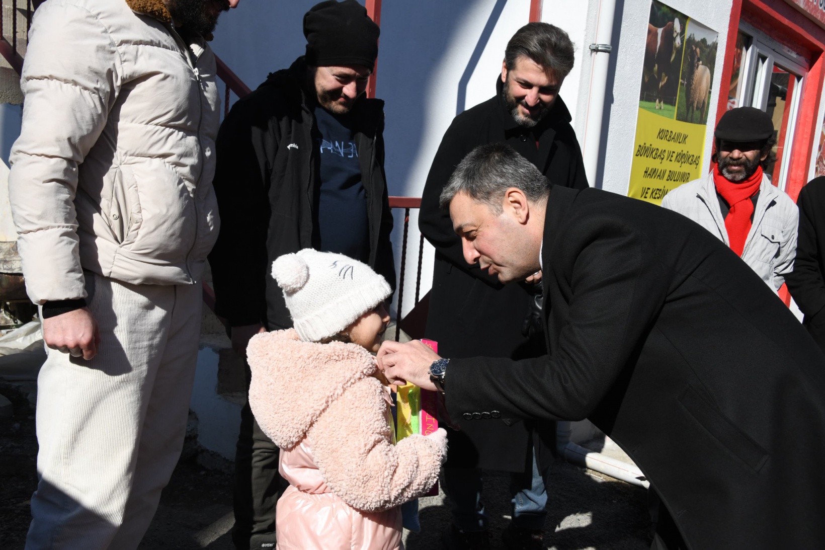 Vali Tanrısever’den köy ve şehit ailesi ziyareti 3