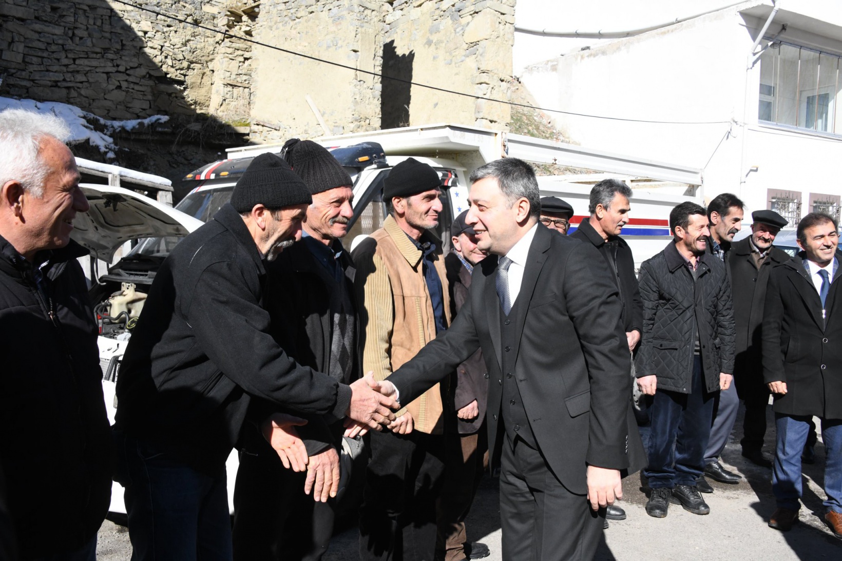 Vali Tanrısever’den köy ve şehit ailesi ziyareti 2