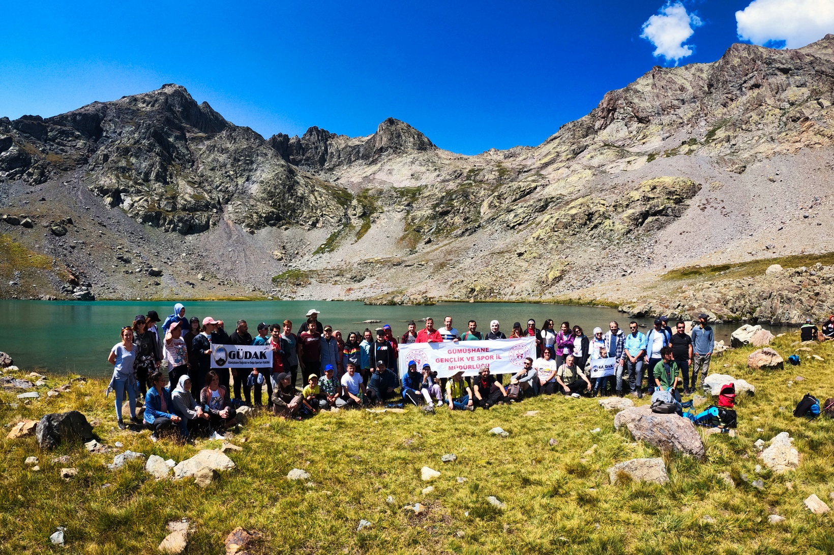 Artabel Göllerinde yılın en kalabalık yürüyüşü 8