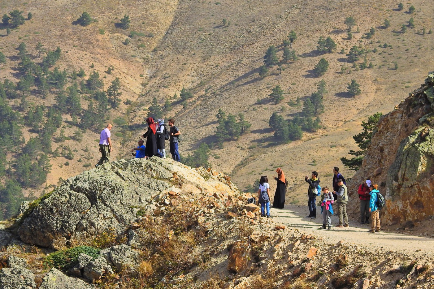 Gümüşhaneli dağcılardan sonbahar yürüyüşü 9