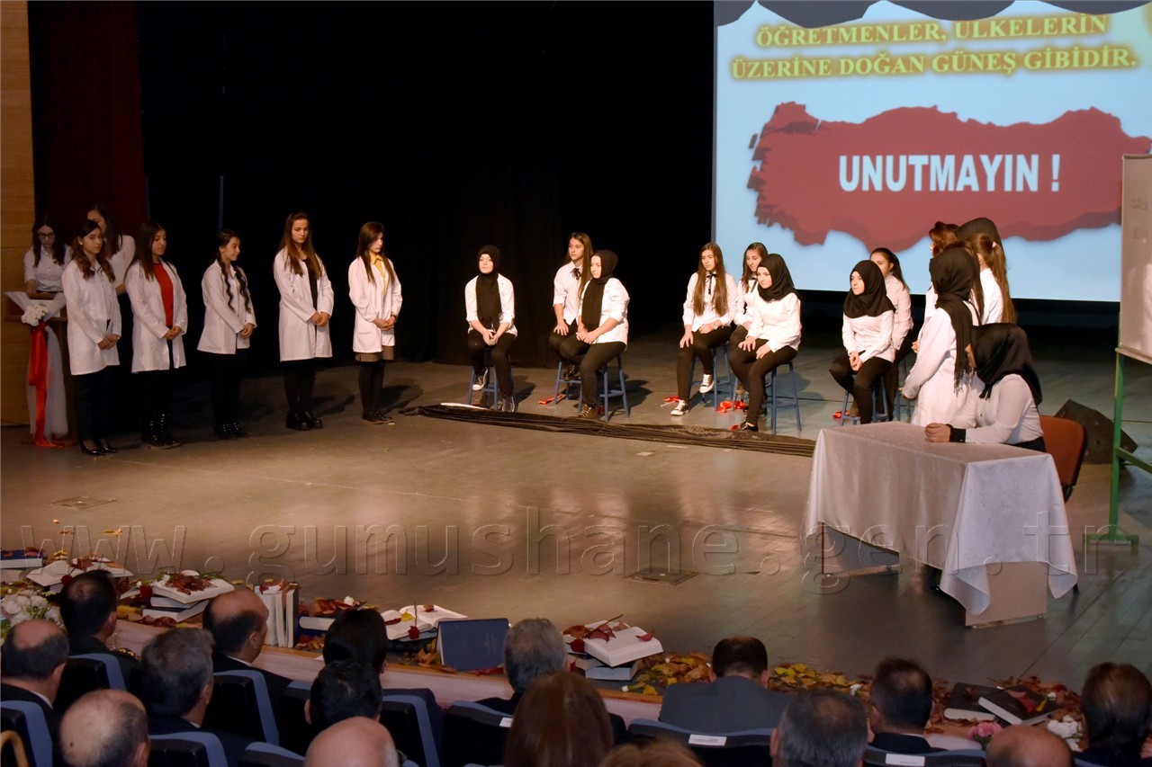 Gümüşhane'de 24 Kasım Öğretmenler Günü kutlandı 31