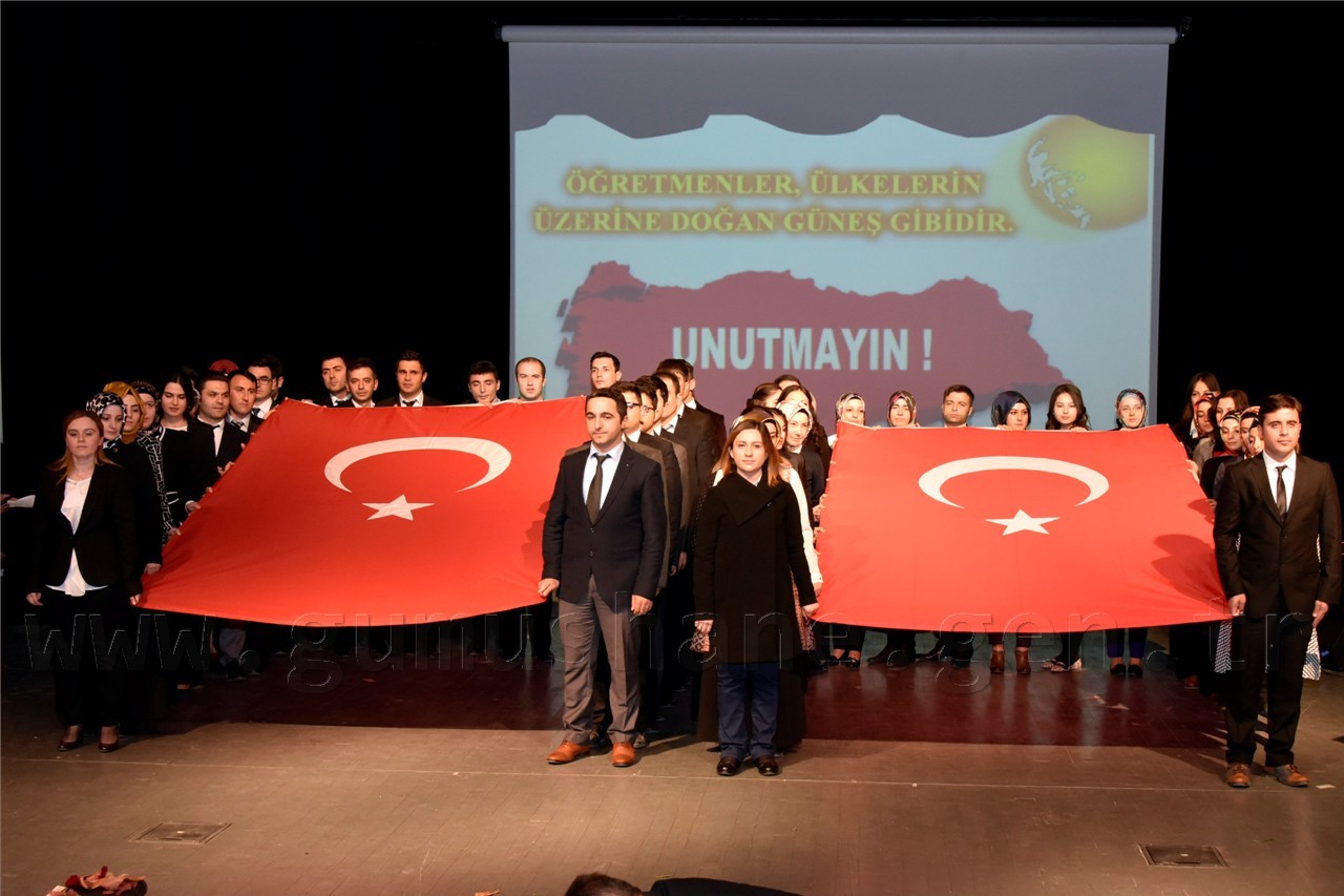 Gümüşhane'de 24 Kasım Öğretmenler Günü kutlandı 26