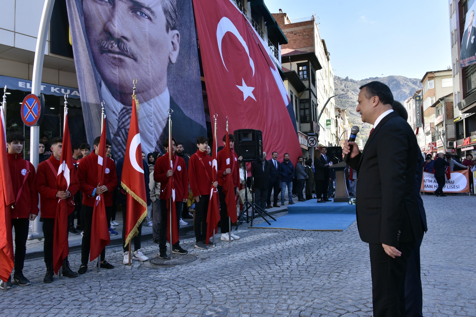 Gümüşhane’de 29 Ekim Cumhuriyet Bayramı kutlanıyor 43