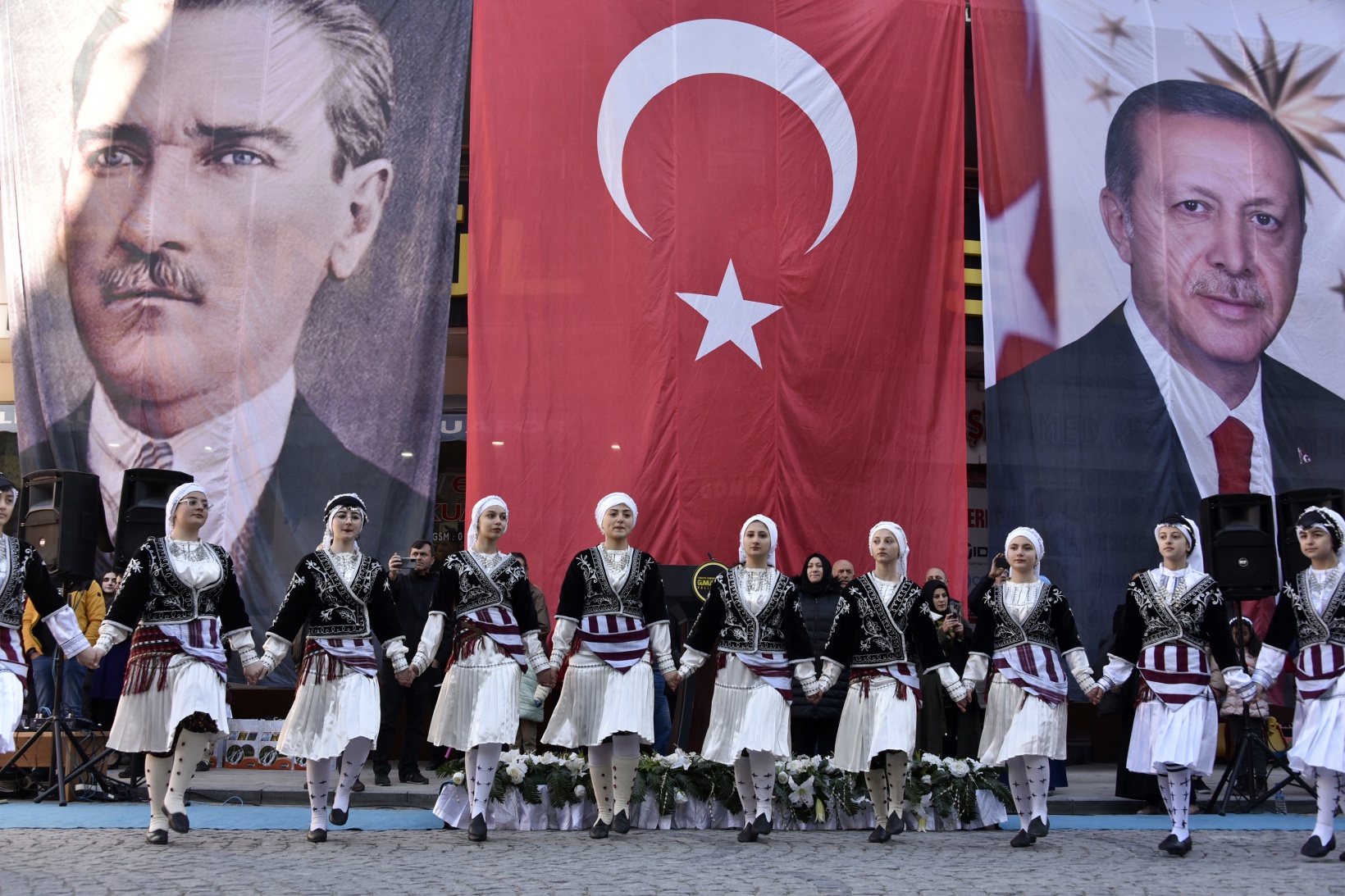 Gümüşhane’de 29 Ekim Cumhuriyet Bayramı kutlanıyor 40