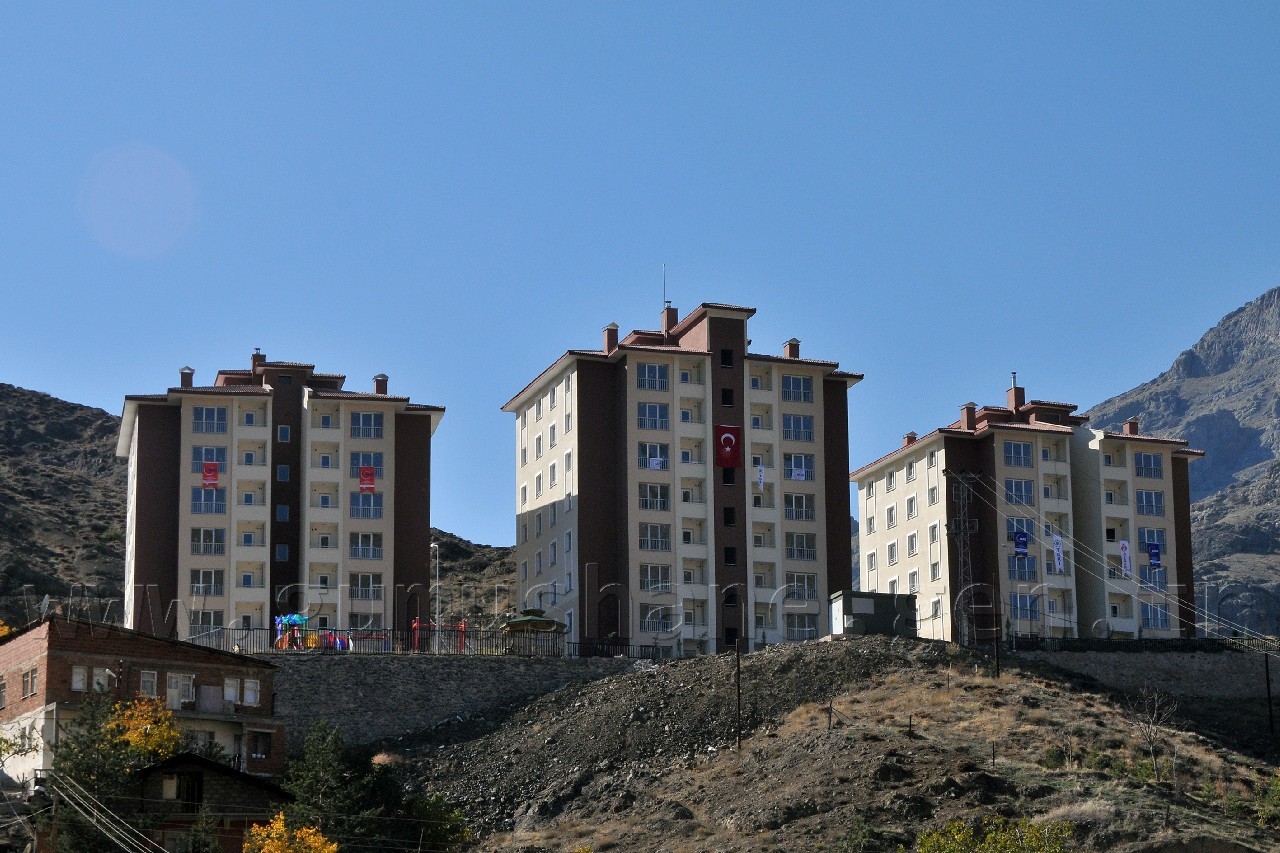 Gümüşhane'de Afetzedeler Konut Kuralarını Çekti 3