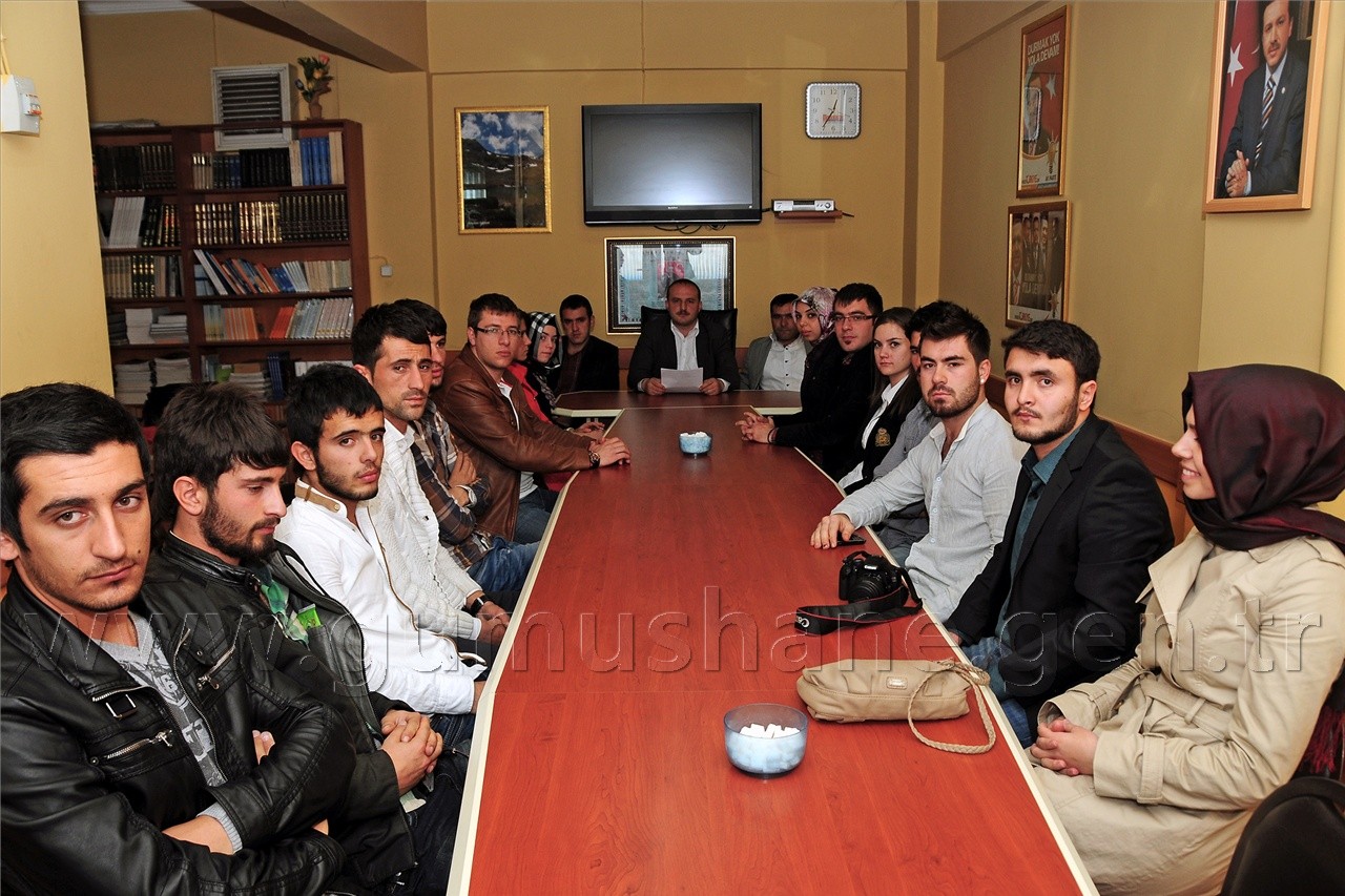 AK Gençlik'ten '18 Yaş' Açıklaması 3