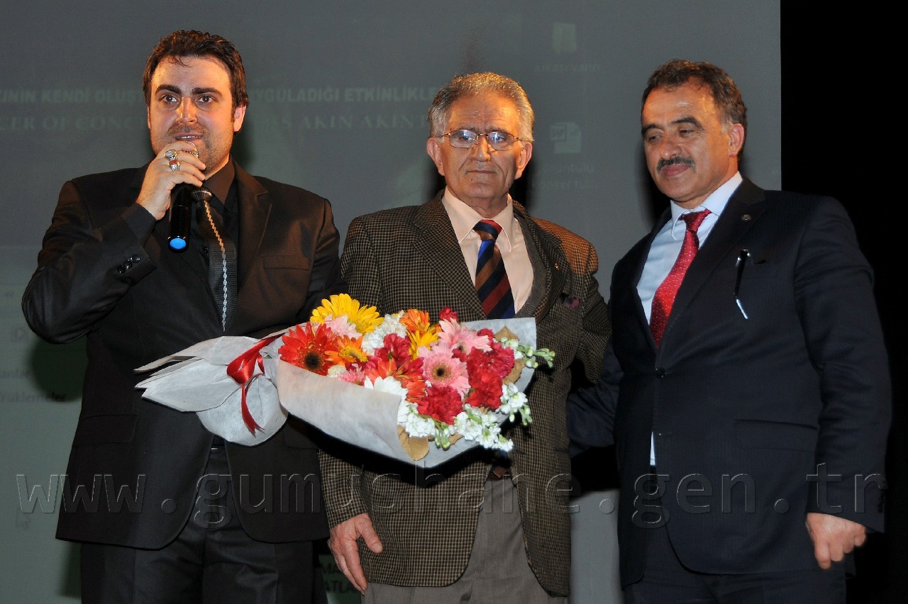 Gümüşhane'de Akın Akıntürk Konseri 4