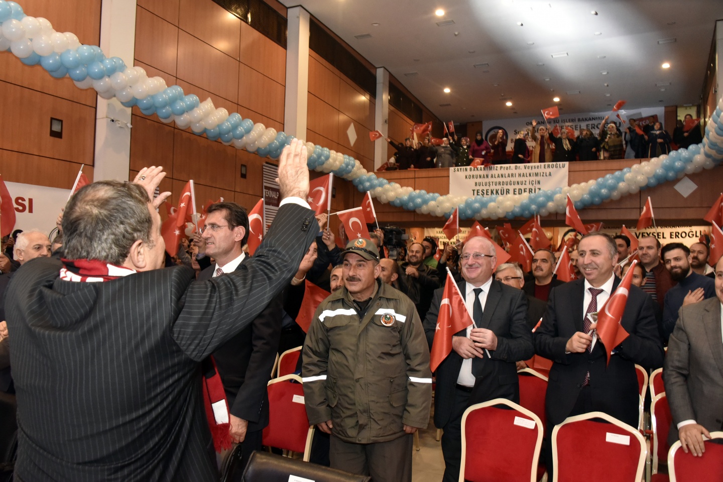 Bakan Eroğlu AK Parti teşkilatını ziyaret etti 47