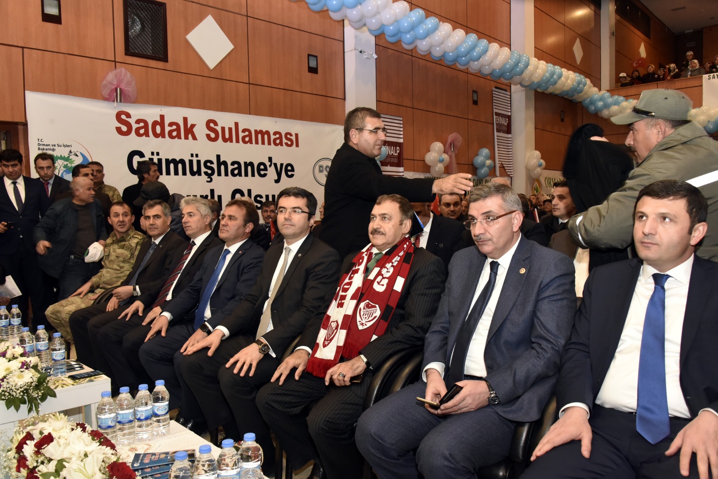 Bakan Eroğlu AK Parti teşkilatını ziyaret etti 65