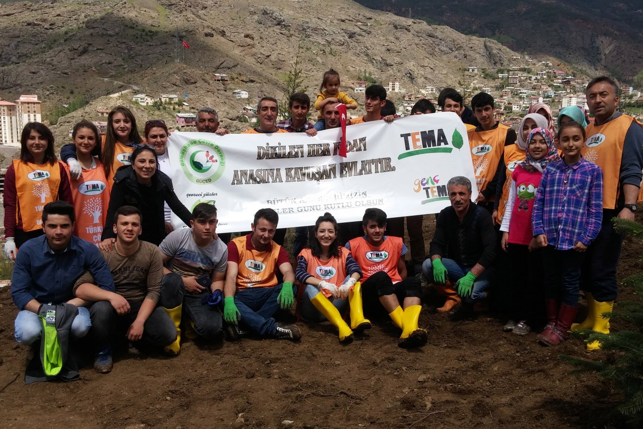 Gümüşhane’de anneler için 2016 fidan 15