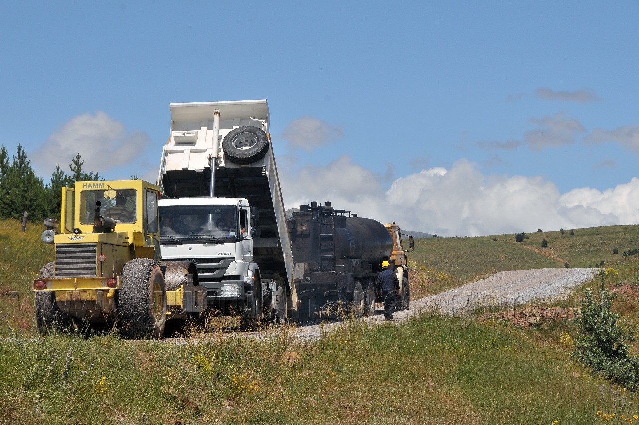 Gümüşhane Köy Yollarında Asfalt Çalışması Ramazan Ayında da Devam Etti 4