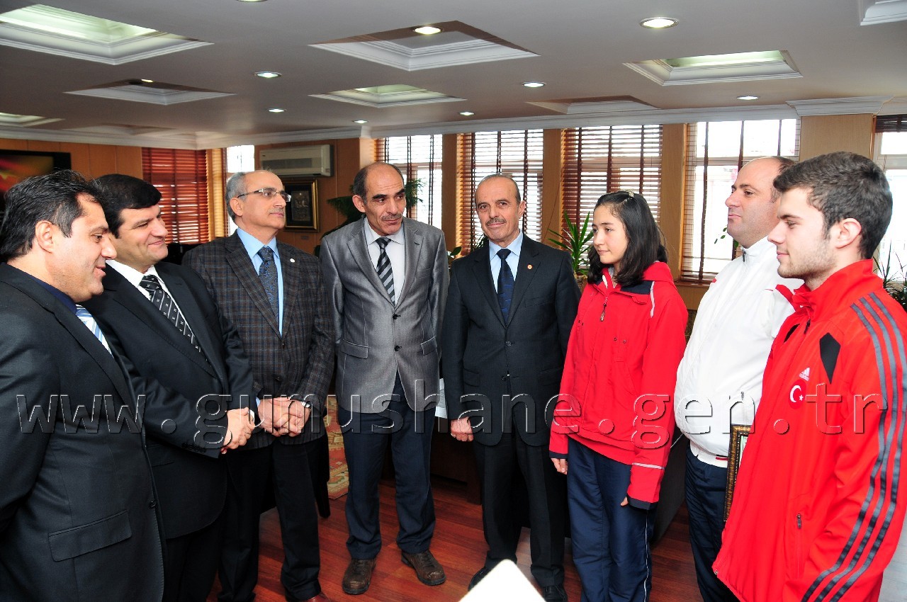 Atıcılıkta Türkiye Rekoru Belgesi Gümüşhane'ye Geldi 1