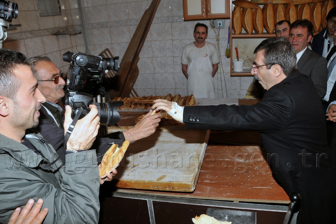 Çevre ve Şehircilik Bakanı İdris Güllüce Gümüşhane'de 10