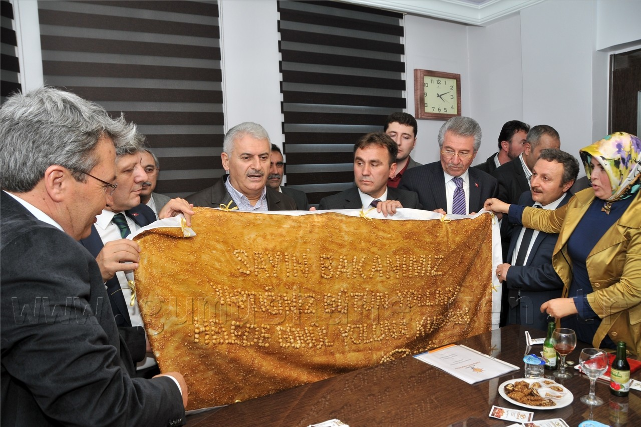 Bakan Yıldırım Gümüşhane'de 11