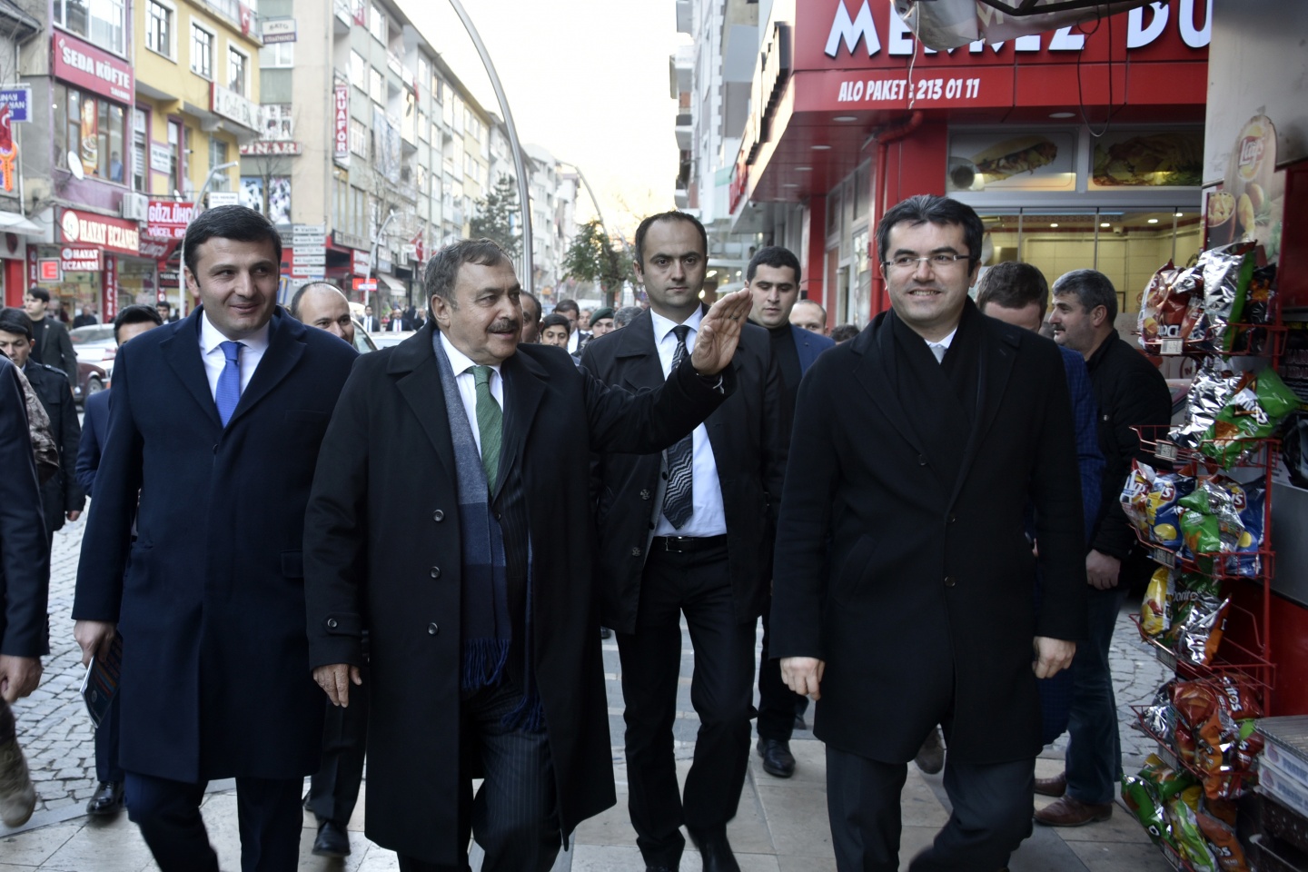 Bakan Eroğlu AK Parti teşkilatını ziyaret etti 31