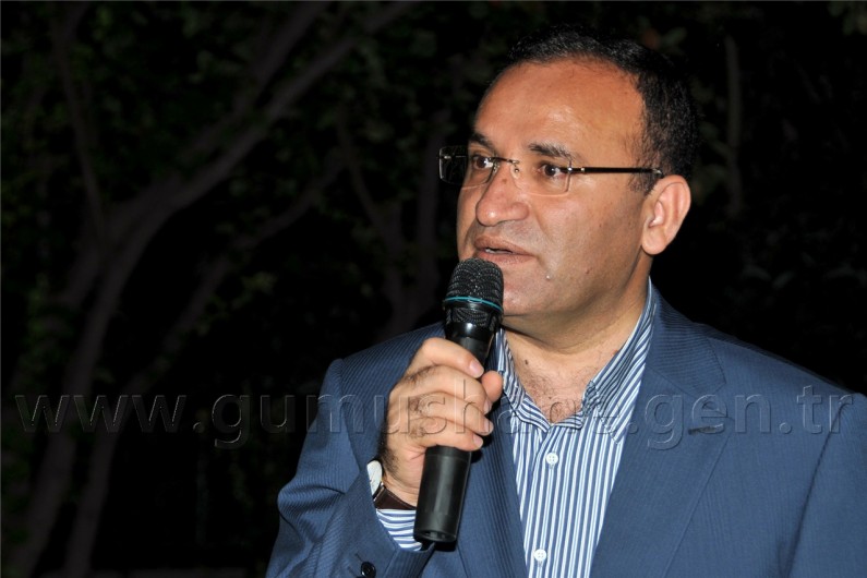 Bekir Bozdağ, Şehit Aileleri ve Gazilerle İftar Yaptı 3