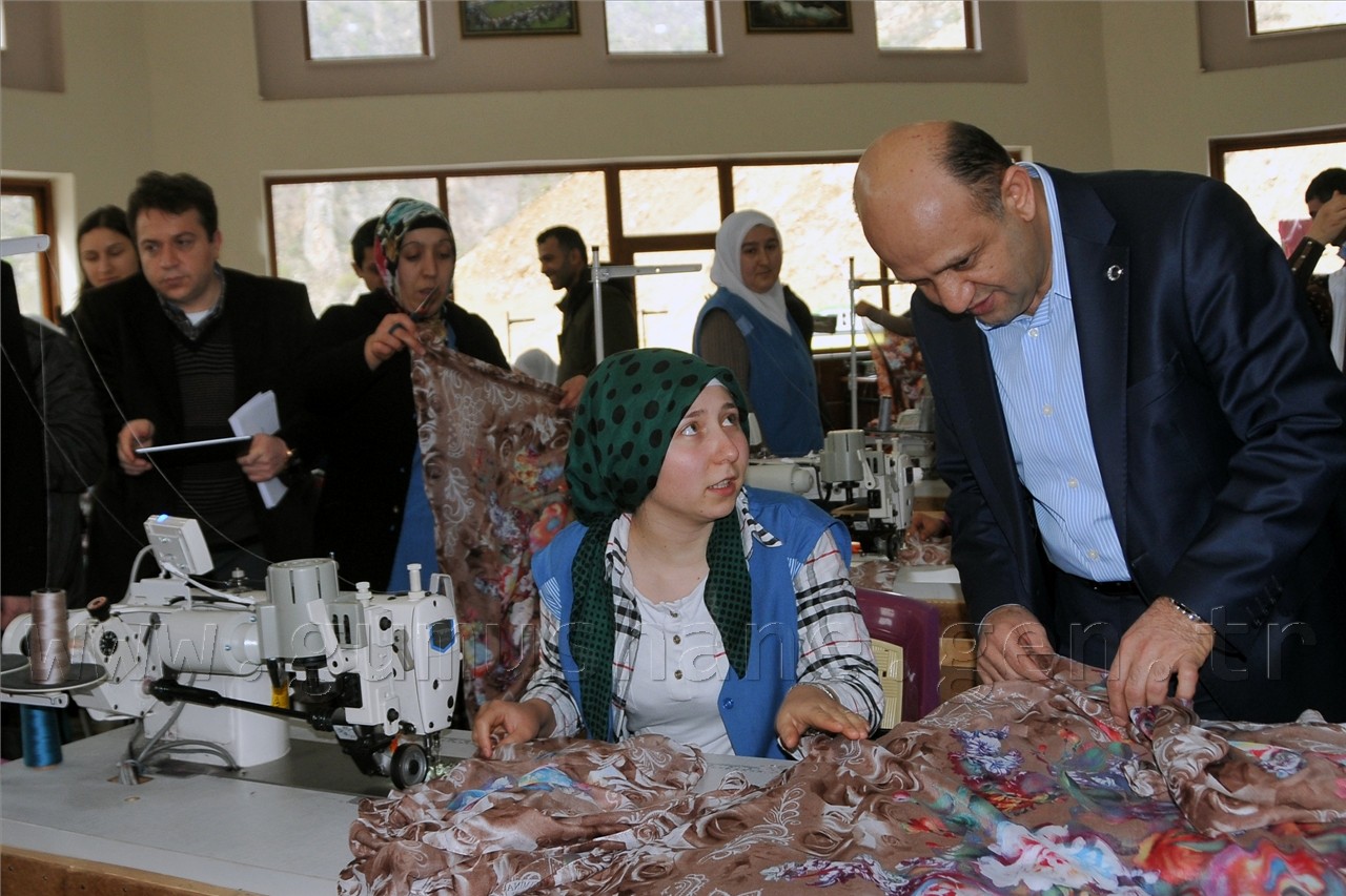 Bakan Işık Gümüşhane'de 4