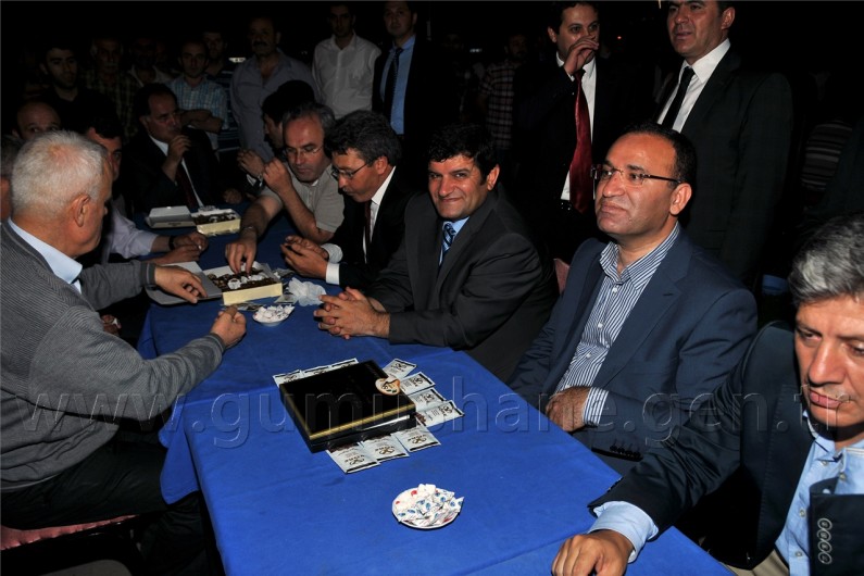 Bekir Bozdağ, Şehit Aileleri ve Gazilerle İftar Yaptı 6