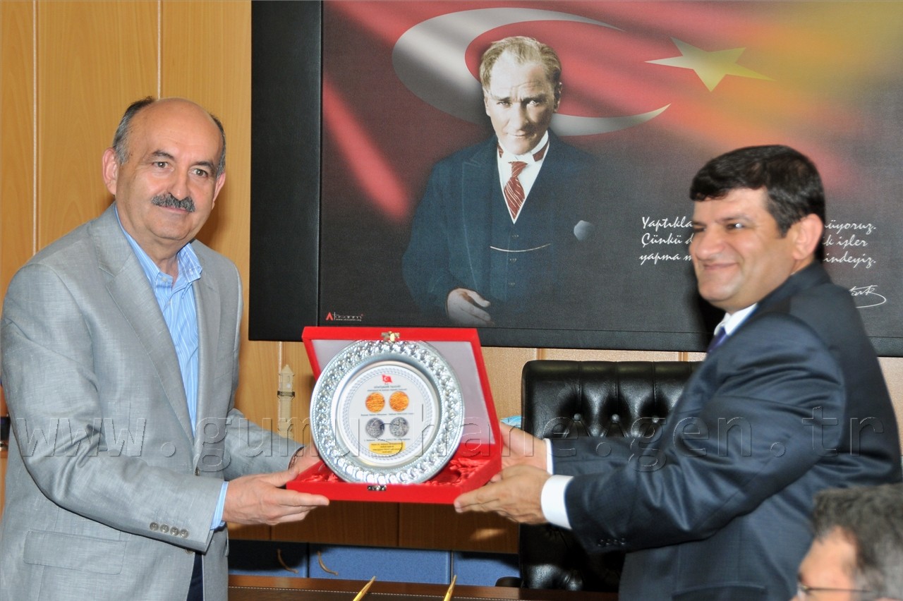 Sağlık Bakanı Dr. Mehmet Müezzinoğlu Gümüşhane'de 7