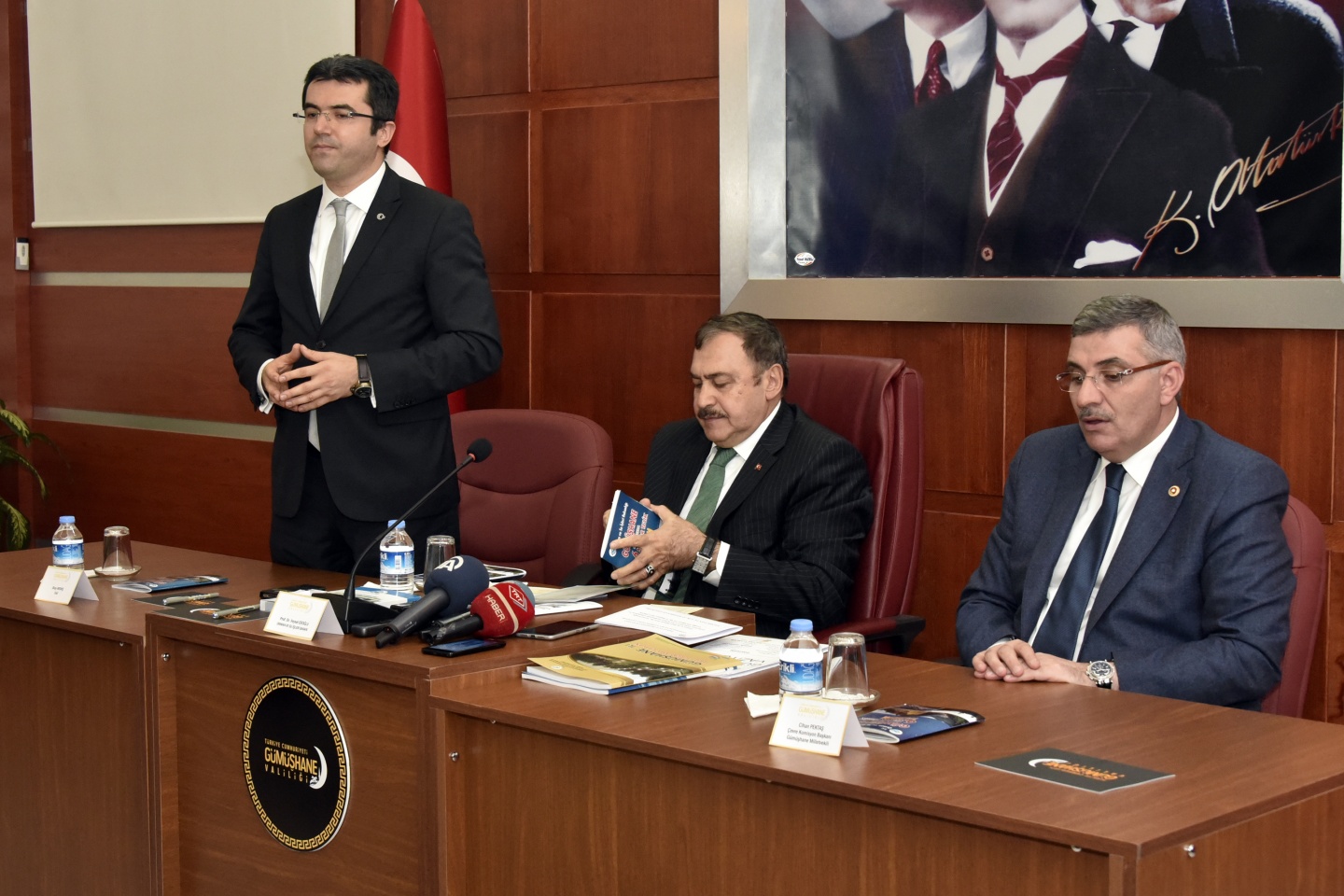 Bakan Eroğlu AK Parti teşkilatını ziyaret etti 69